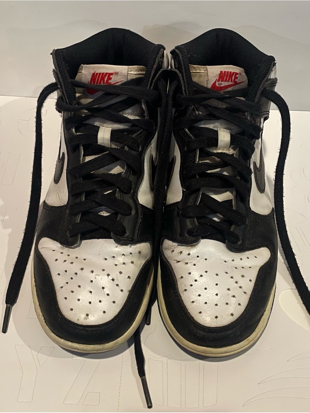 Nike White and Black Women’s Panda Dunks size 6 - Picture 2 of 5